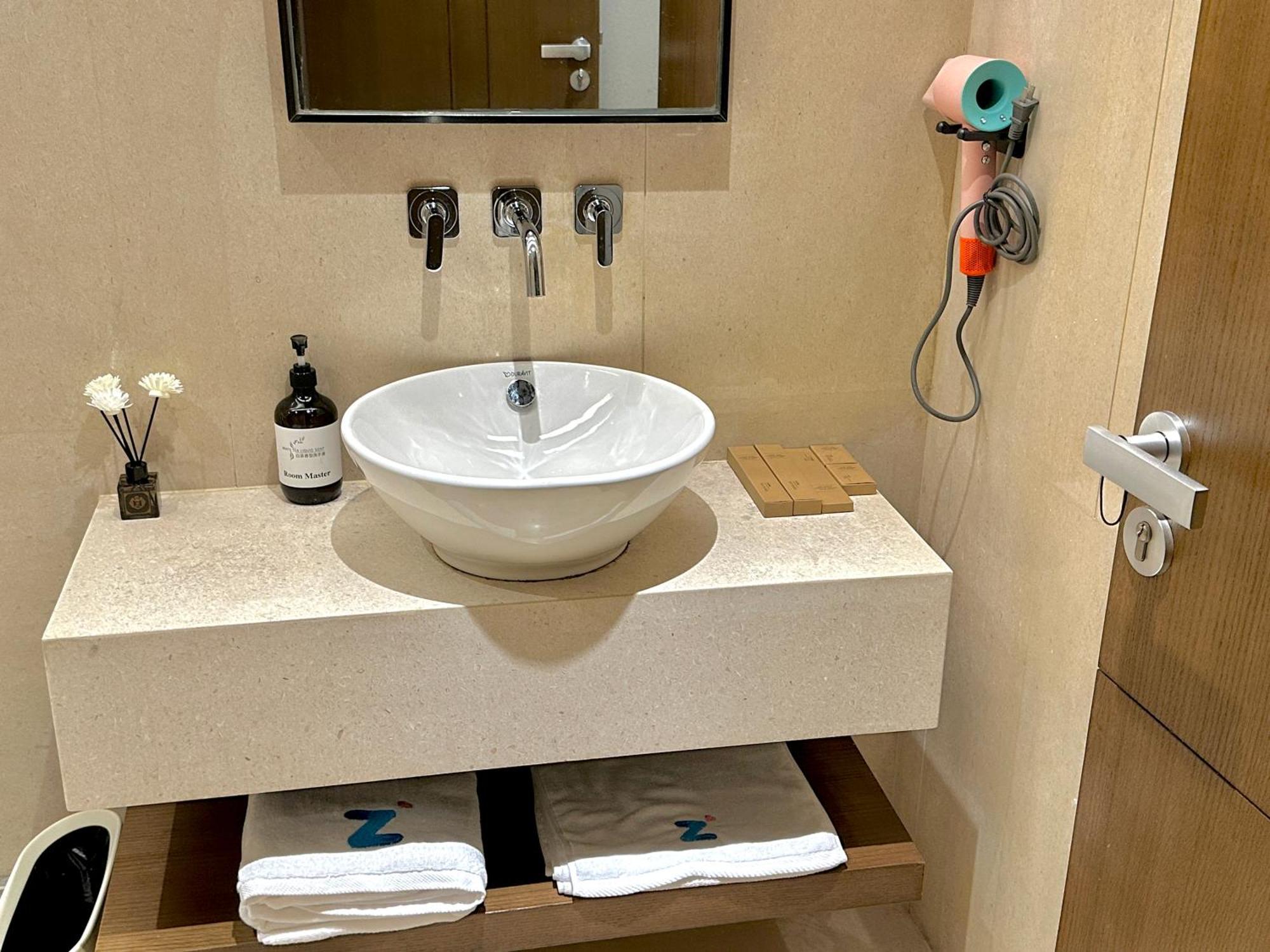 Zhome-Luxury Three-Bedroom Suite-Near The Bund เซี่ยงไฮ้ ภายนอก รูปภาพ
